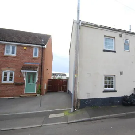 Buy this 2 bed house on 2 Crowpill Lane in Bridgwater, TA6 3JD