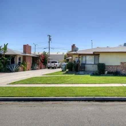 Buy this 4 bed house on 599 West Peralta Way in Fresno, CA 93705
