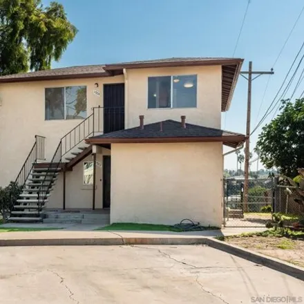 Image 3 - 1702 East 7th Street, National City, CA 91950, USA - House for sale