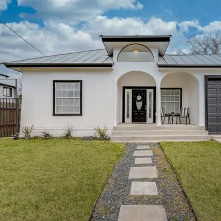 Buy this 3 bed house on 1428 East Crockett Street in San Antonio, TX 78202