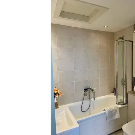 Rent this 1 bed apartment on London in SW5 9JS, United Kingdom
