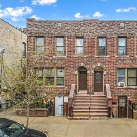 Buy this 7 bed house on 1916 Edison Avenue in New York, NY 10461