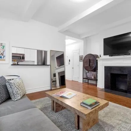 Image 4 - 25 5th Avenue, New York, NY 10003, USA - Townhouse for sale