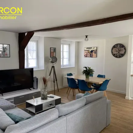 Rent this 2 bed apartment on 1 Rue Saint-Jean in 23200 Aubusson, France