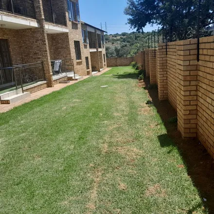 Image 7 - Paul Kruger Road, Southcrest, Alberton, 2197, South Africa - Townhouse for rent