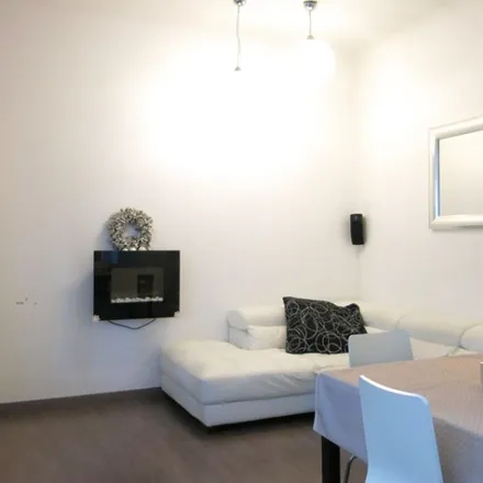 Rent this 2 bed apartment on Via Rimini 2 in 20142 Milan MI, Italy