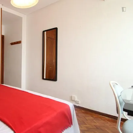 Image 5 - Paseo de la Castellana, 215, 28029 Madrid, Spain - Room for rent