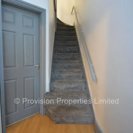 Image 9 - Mayville Street, Leeds, LS6 1ND, United Kingdom - Townhouse for rent