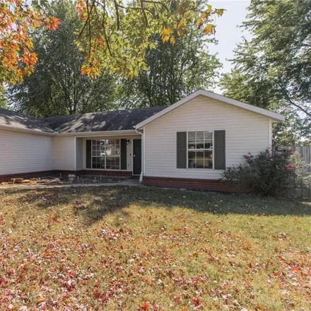 Buy this 3 bed house on 613 Jimmy Street in Lowell, AR 72745