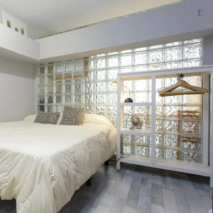 Rent this 1 bed apartment on Travessera de Gràcia in 326, 08001 Barcelona
