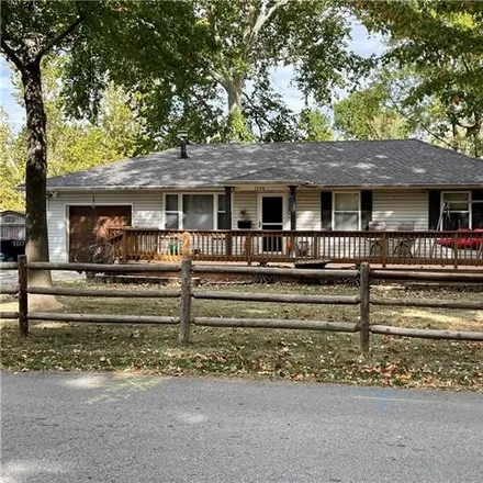 Image 1 - 1494 East Hayward Street, Independence, MO 64050, USA - House for sale