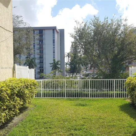 Image 9 - 848 Brickell Avenue, Miami, FL 33131, USA - Townhouse for rent