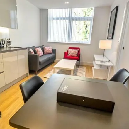 Image 2 - Hatters Way, Luton, LU4 8FN, United Kingdom - Apartment for sale