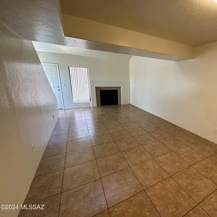 Rent this 2 bed condo on 4001 North Weimer Place in Tucson, AZ 85719