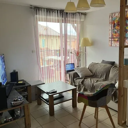 Rent this 2 bed apartment on 46220 Prayssac