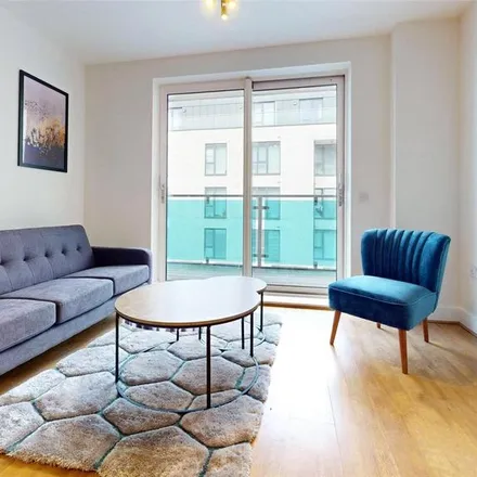 Image 3 - 61 Glenthorne Road, London, W6 0LN, United Kingdom - Apartment for rent