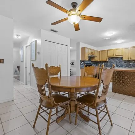 Image 5 - 2278 Manor Drive Northeast, Palm Bay, FL 32905, USA - Townhouse for sale