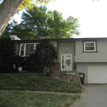Buy this 3 bed house on 4608 Grant Street in Leeds, Sioux City