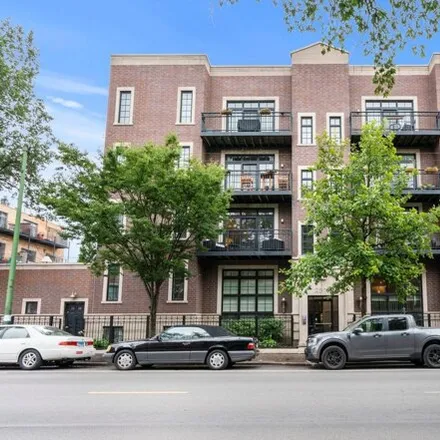 Buy this 4 bed condo on 2501-2511 North Sheffield Avenue in Chicago, IL 60614