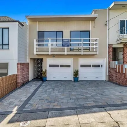 Buy this 3 bed house on 2583 41st Avenue in San Francisco, CA 94166