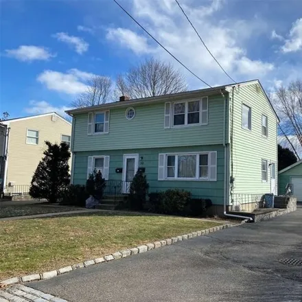 Rent this 2 bed apartment on 50 Grand Place in East Northport, NY 11731