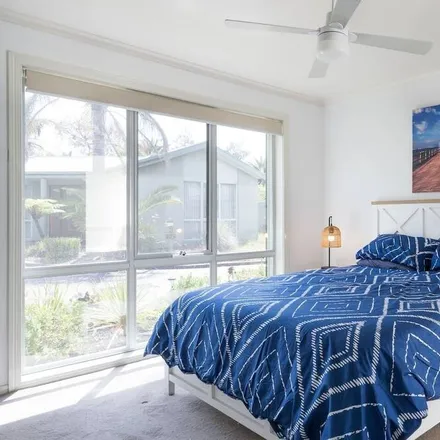 Rent this 1 bed apartment on Safety Beach in Melbourne, Victoria