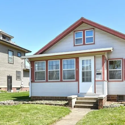 Buy this 2 bed house on 1128 Park Street in Perry, IA 50220