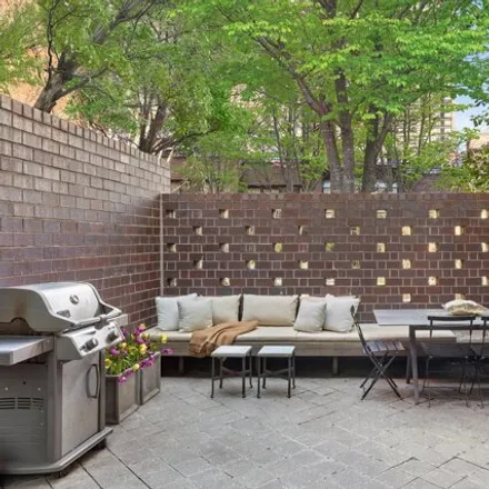 Image 2 - Astor Terrace, 2nd Avenue, New York, NY 10035, USA - Townhouse for sale