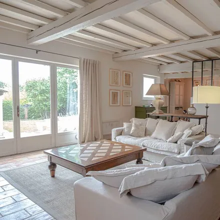 Rent this 4 bed house on 84220 Arrondissement d’Avignon