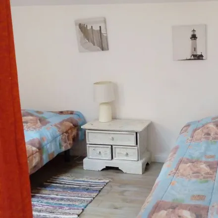 Rent this 2 bed duplex on 17113 Mornac-sur-Seudre