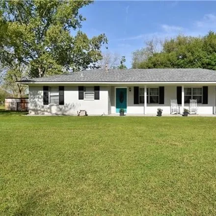 Buy this 3 bed house on 6486 Bouef Trace in Alexandria, LA 71301