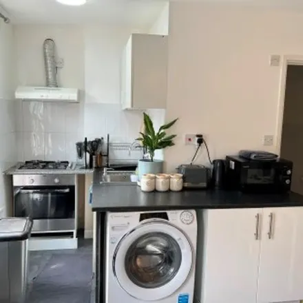 Image 3 - Loampit Hill, London, SE13 7SZ, United Kingdom - Apartment for rent