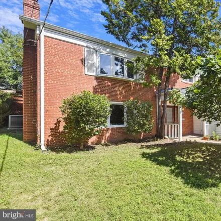 Image 2 - 7010 Tyndale Street, Lewinsville Heights, McLean, VA 22107, USA - House for sale