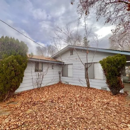 Buy this 2 bed house on 2224 White Avenue in Klamath Falls, OR 97601