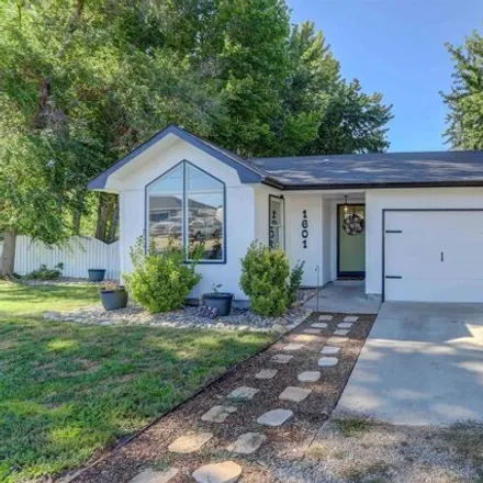 Buy this 3 bed house on 1587 East Florida Avenue in Nampa, ID 83686