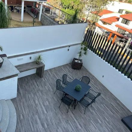 Buy this 3 bed house on Bosques de Fontainbleu in Colonia Paseos del Bosque, 53270 Naucalpan de Juárez