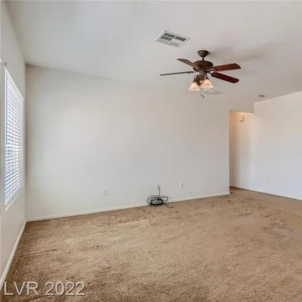 Image 7 - 7624 Island Rail Drive, North Las Vegas, NV 89084, USA - House for rent