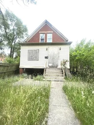Buy this 4 bed house on 7144 South Wentworth Avenue in Chicago, IL 60621