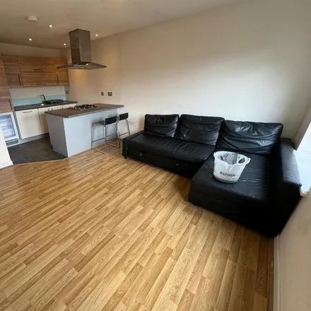 Image 2 - St. Brides House, 15 Ordell Road, Old Ford, London, E3 2HN, United Kingdom - Apartment for rent