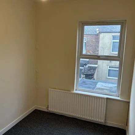 Rent this 2 bed townhouse on Maybury Street in Manchester, M18 8QQ