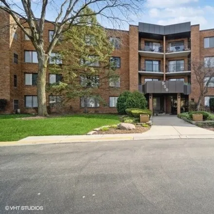 Buy this 2 bed condo on Twin Lake Drive in Palatine, IL 60067