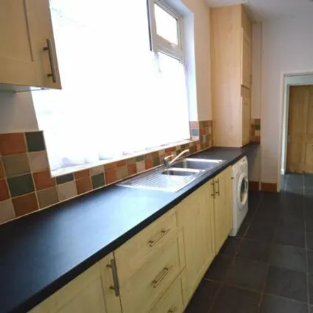 Image 3 - 29 Mickleton Road, Coventry, CV5 6PP, United Kingdom - Townhouse for rent