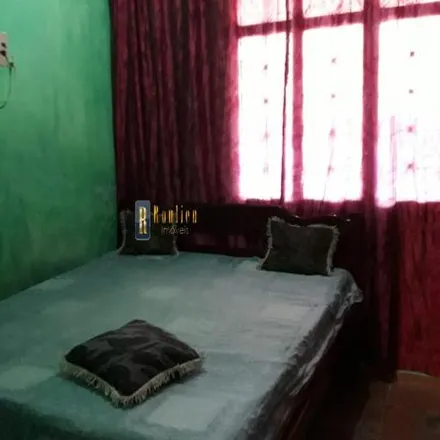 Buy this 2 bed house on Rua Dinorá Pereira dos Santos in Moquetá, Nova Iguaçu - RJ