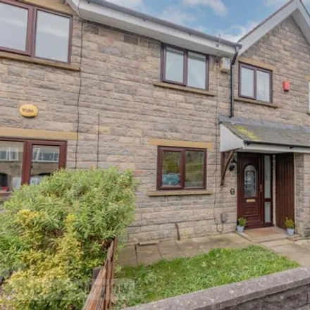 Buy this 3 bed townhouse on Claremount Road in Woolshops, Halifax