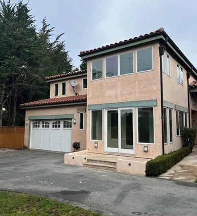 Rent this 4 bed house on Purisima Way in El Granada, San Mateo County