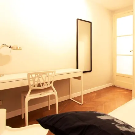 Rent this 1 bed room on Calle de Francisco de Rojas in 1, 28010 Madrid