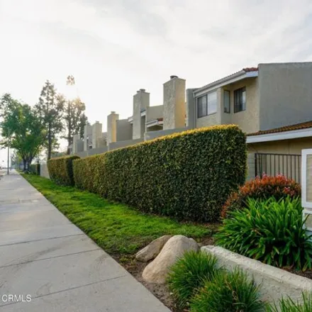 Buy this 2 bed house on Stonegate Villas Apartment in Simi Valley, CA 93063