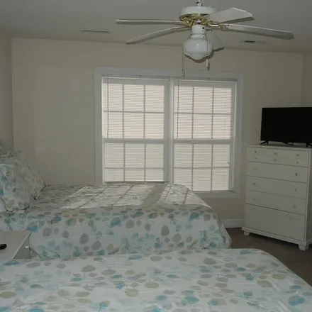 Rent this 1 bed condo on Calabash