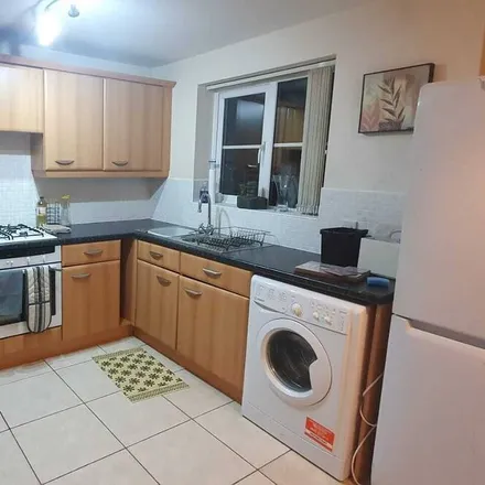 Image 3 - Nuneaton and Bedworth, CV12 0GZ, United Kingdom - House for rent