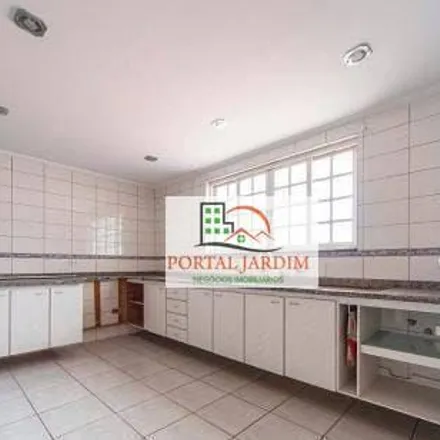 Rent this 3 bed house on Rua Paulicéia in Vila Camilópolis, Santo André - SP